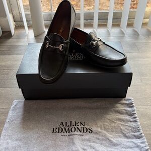 Allen Edmonds Black leather Loafers